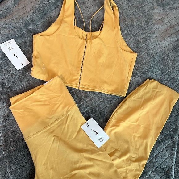 🌼🌼YELLOW NIKE YOGA LUXE WORKOUT SET 🌼🌼